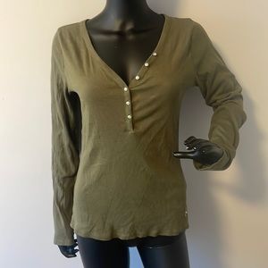 Guess olive green long-sleeved tee with gemstone buttons